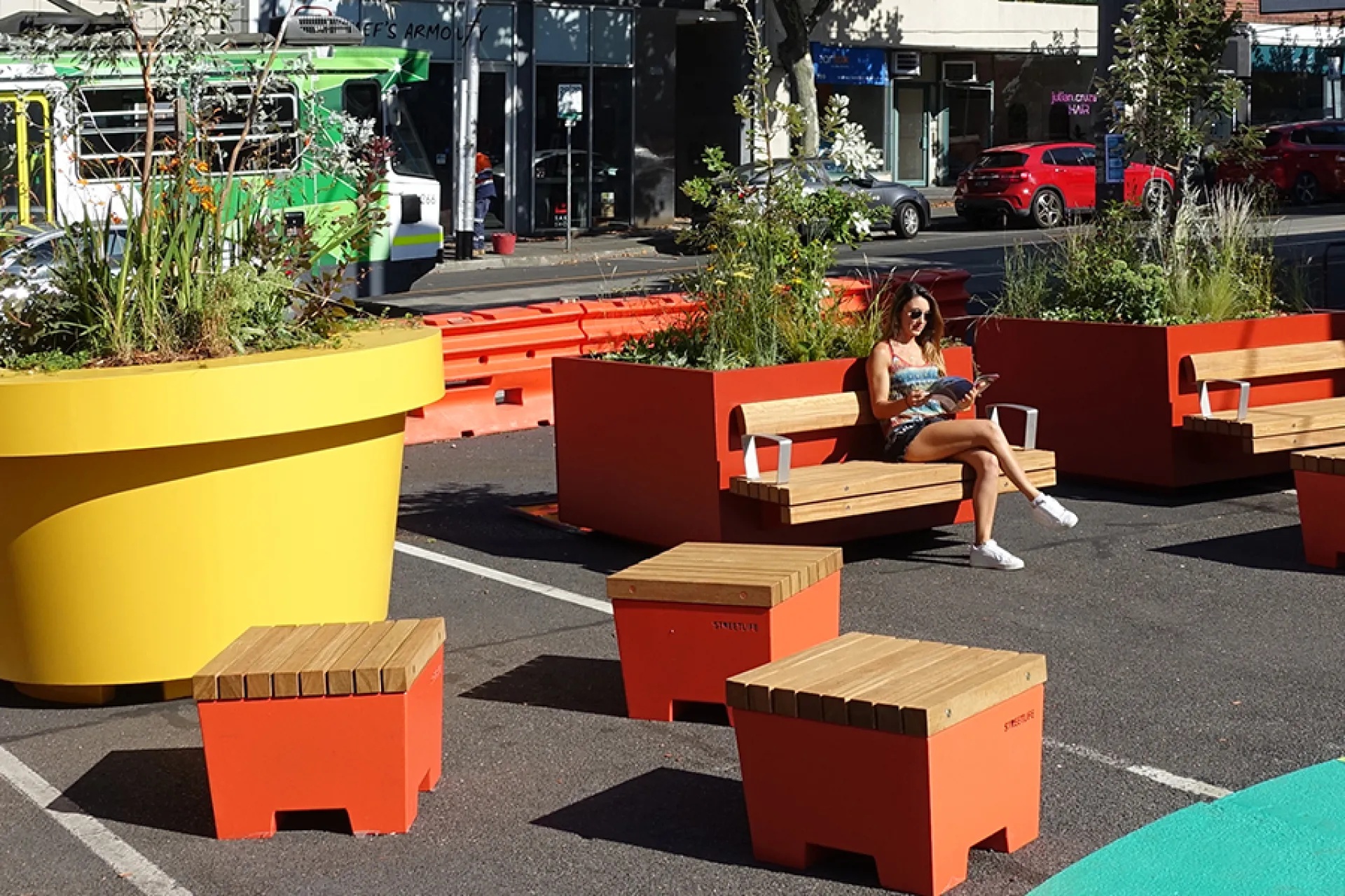 Streetlife image 8