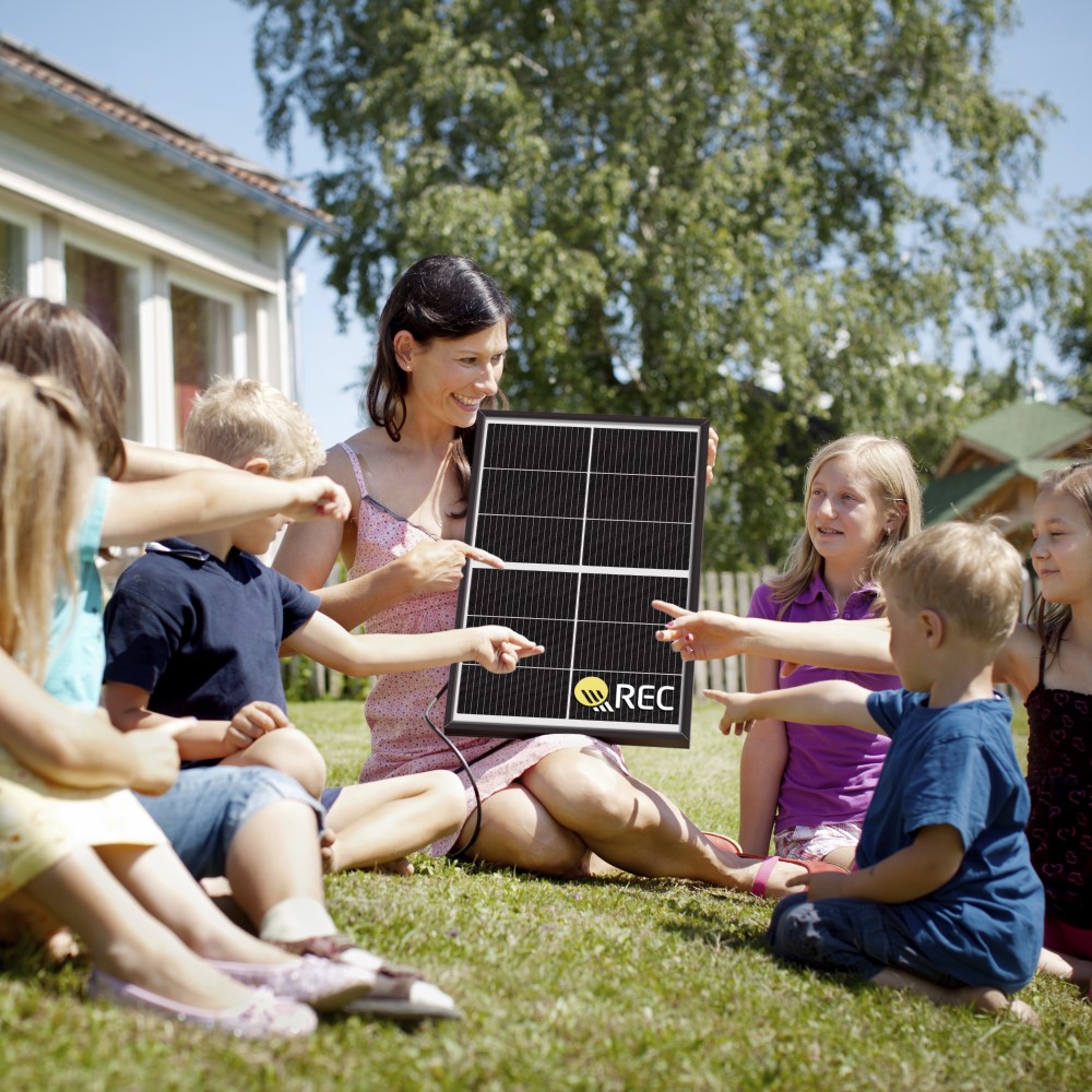 REC Solar image 2
