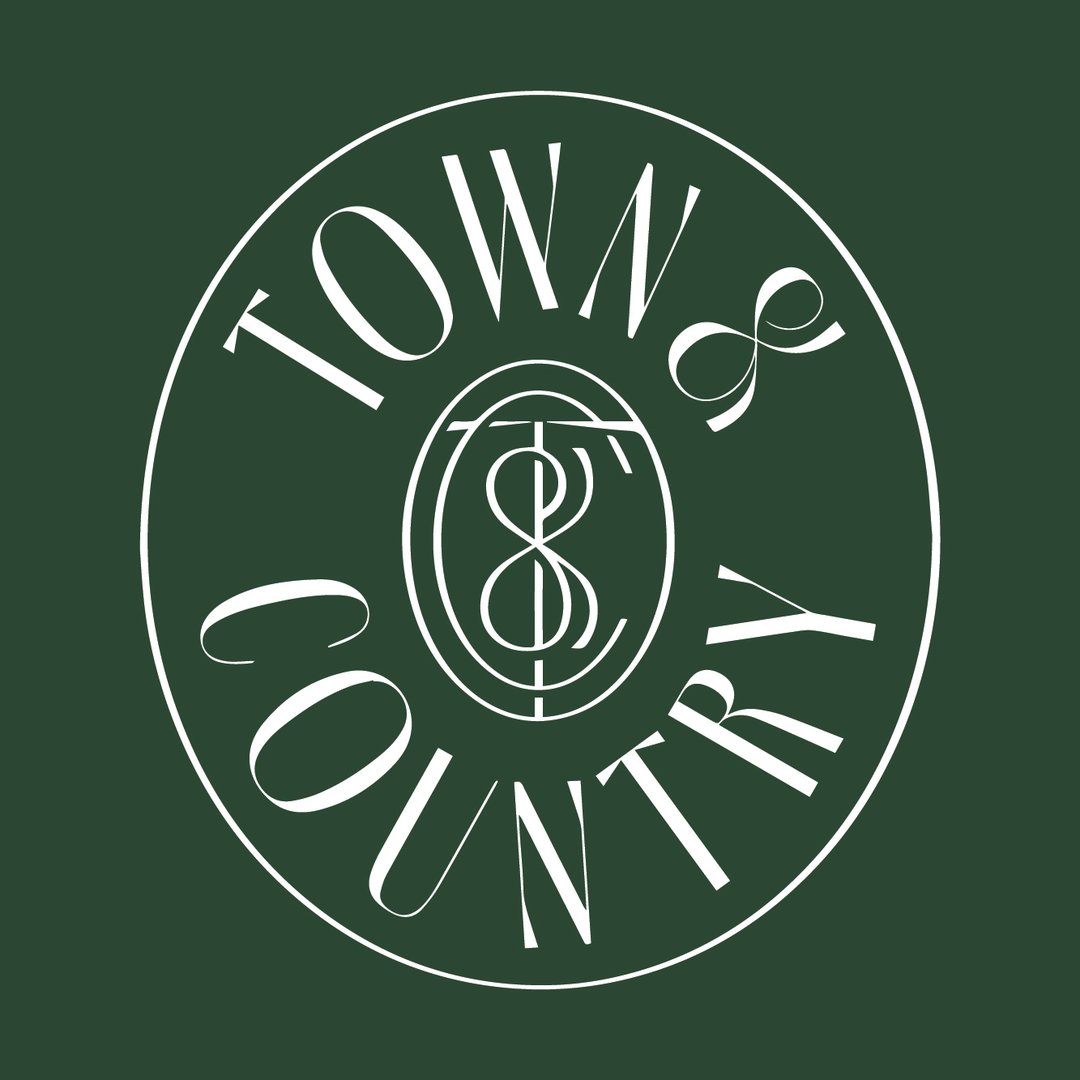 Town & Country Surfaces logo