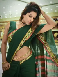 SpaceX catches Starship booster in fifth flight test