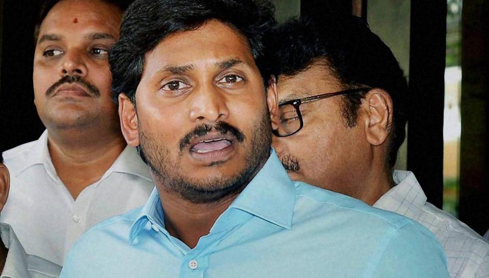 'దిగిపోయినా నాకు బాధ లేదు' అని మాట్లాడిన జగన్! వైసీపీ శ్రేణుల్లో దిగజారిన ఆత్మవిశ్వాసం!!