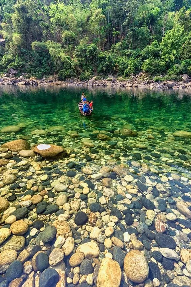 Dawki (Umngot River - Crystal Clear Water)