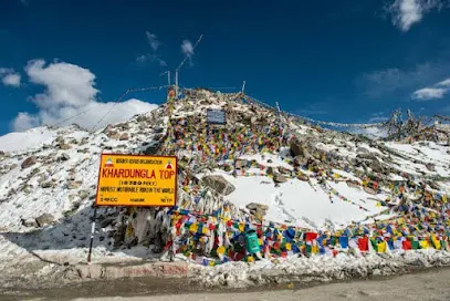 Ladakh (UT)