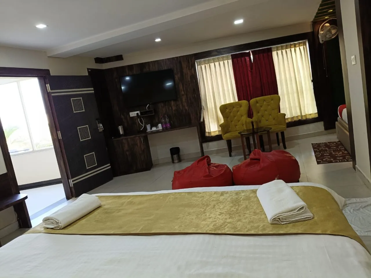 Grand Presidential suite thumbnail 3