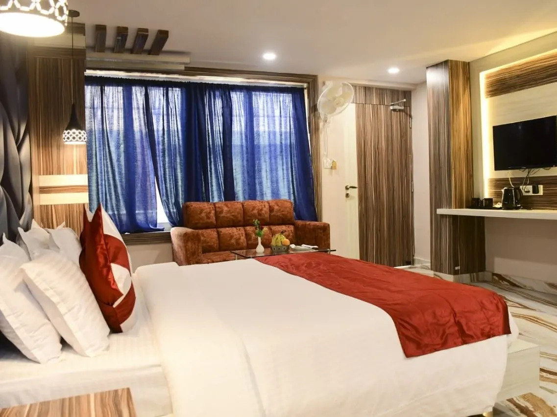 Premium Room (Side View) thumbnail 4