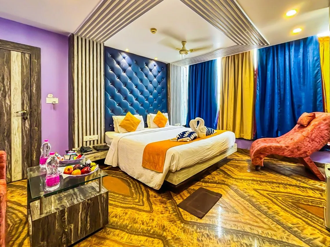 Super Deluxe Room (Front Sea View) thumbnail 3