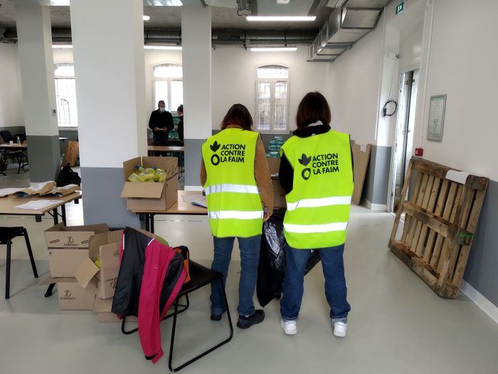 Un E Responsable Bailleurs Institutionnels