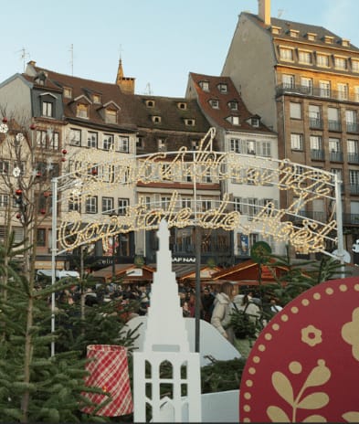 village des assos Noël strasbourg