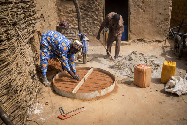 L’ASSAINISSEMENT ET LA VALORISATION DES DÉCHETS