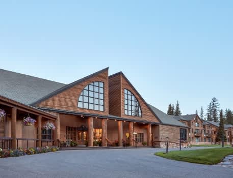 Yellowstone-Glacier-and-Grand-Teton-Grouse-Mountain-Lodge-1