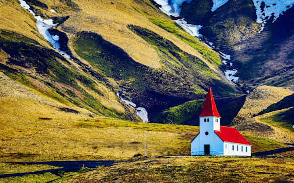 Iceland%2520%2528from%2520canva%2529
