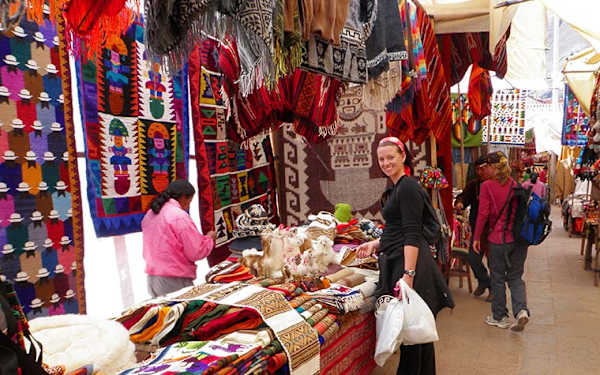 pisac-market-header