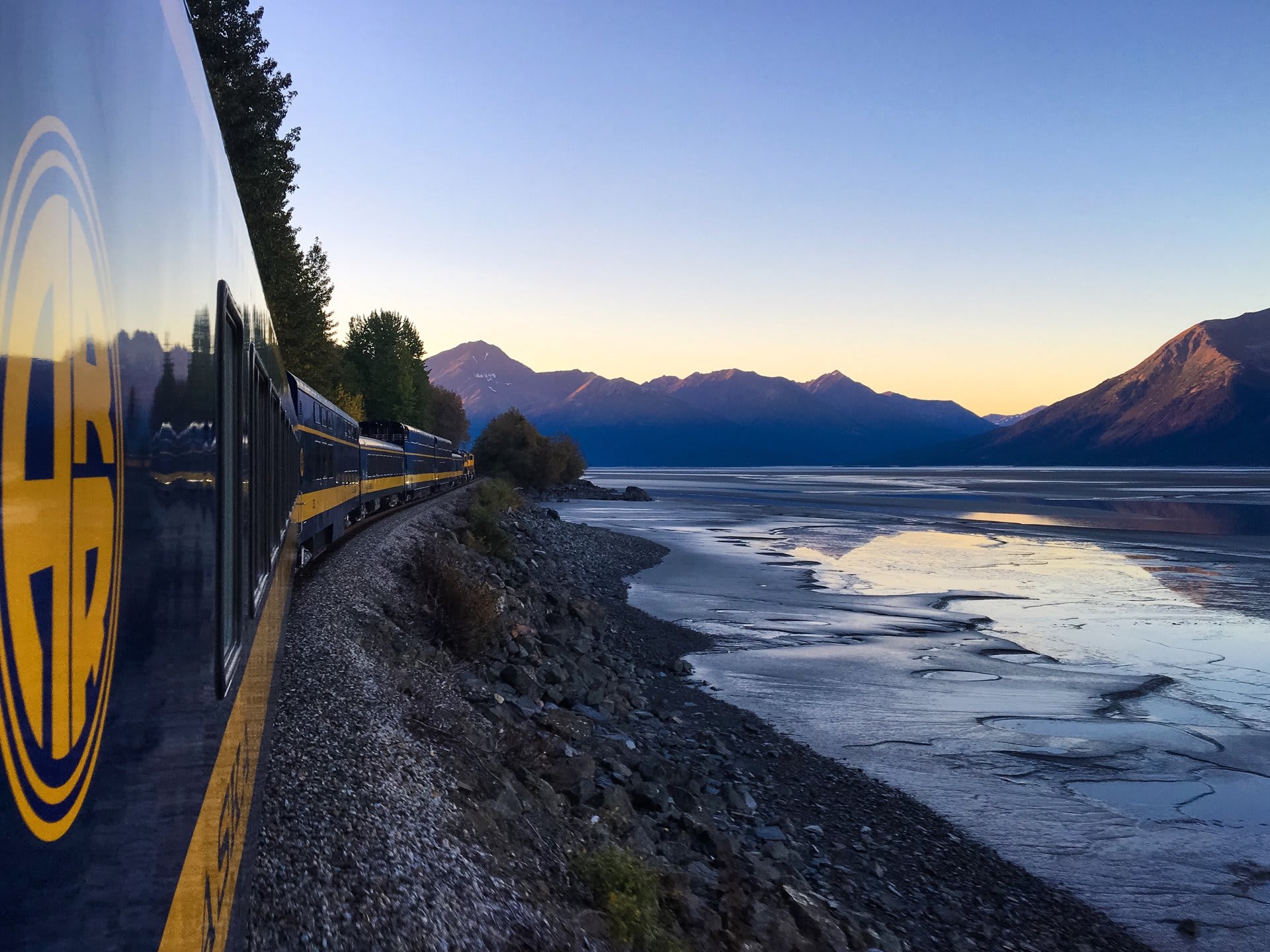 Coastal-Classic-Train-Erin-Hooley-large