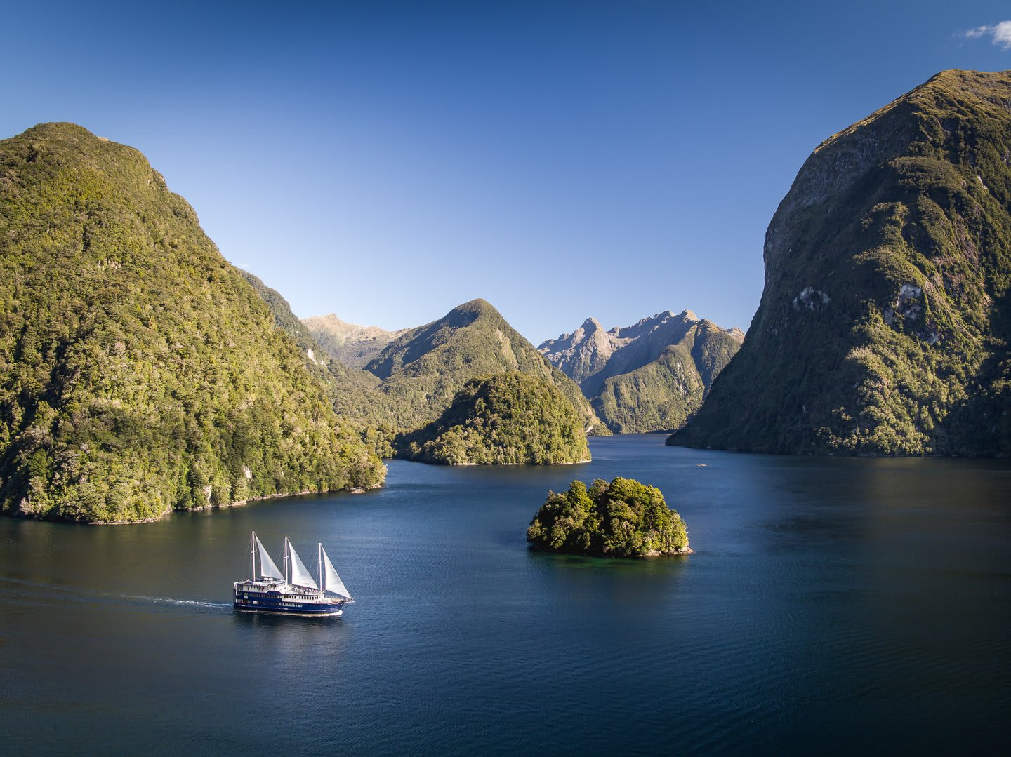 Overnight Cruise Doubtful Sound Kayaking New Zealand