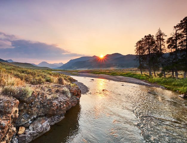 yellowstone-sunset-resize-626x477