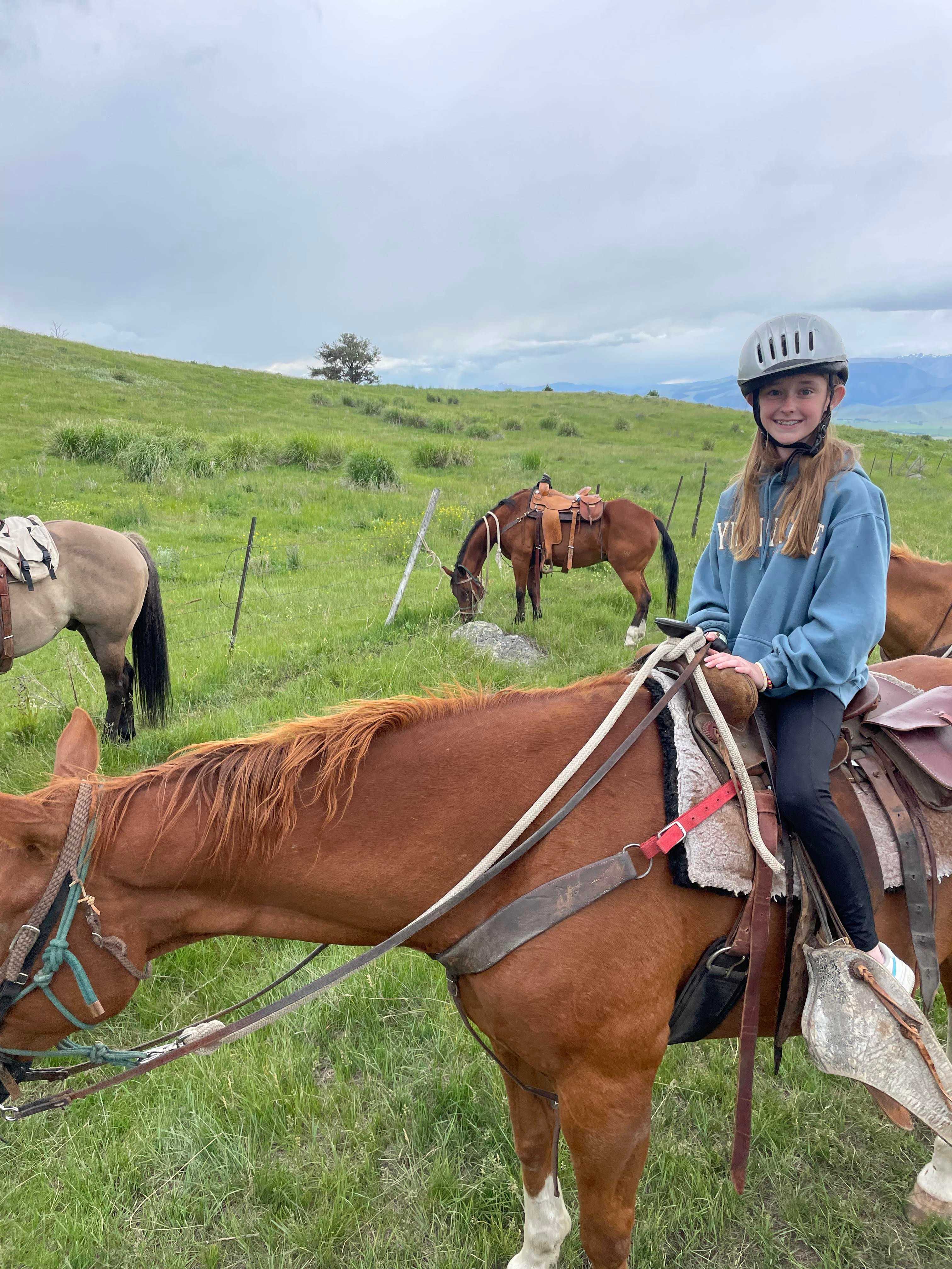 355943646_242205258526532_4404848754963734008_n