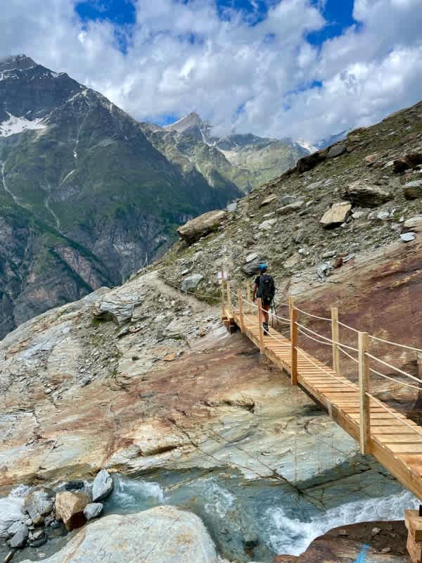 Italian-Swiss-Alps-hiking-2