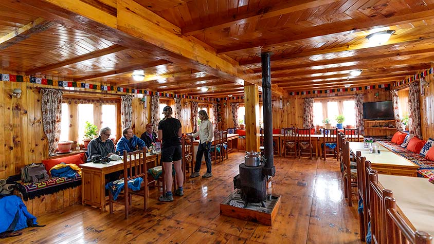 Top 4 Facts About the Himalayas That Will Take Your Breath Away