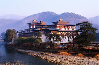 Himalayan-kingdom-of-Bhutan
