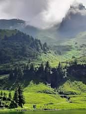 Flumserberg_mountain-lake-1