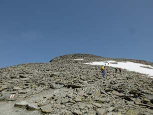 Munt-Pers_hike-up