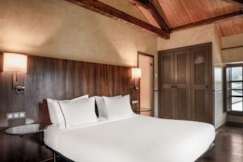AC-Palacio-del-Carmen-071-hab-301-jr-suite-king