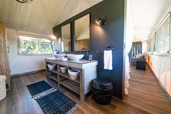 Mdluli-Bathroom