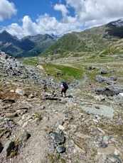 Italian-Swiss-Alps-hiking-4