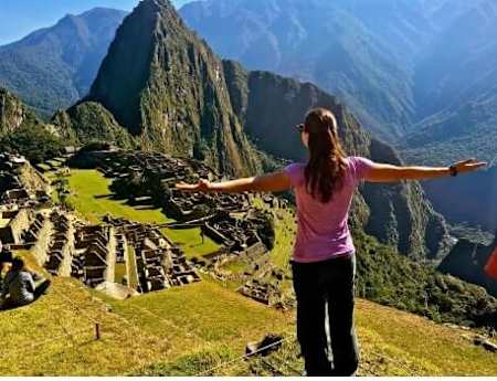 Ausangate-Lodge-to-Lodge-Trek