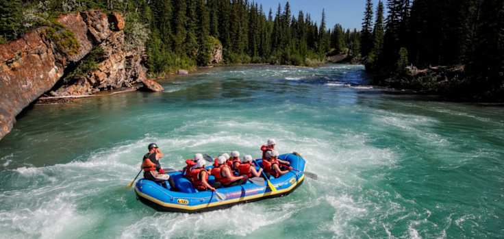 The Value of Traveling with a Tour Operator