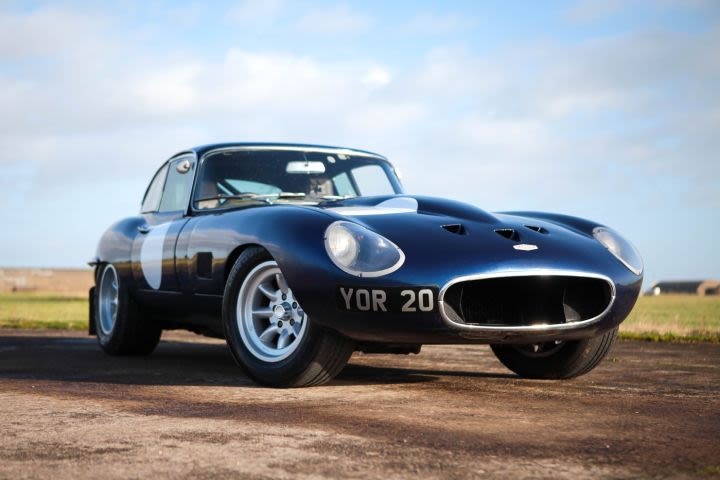 Jaguar E Type Vs DB5 Thrill