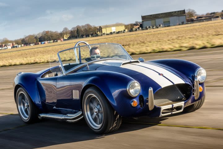 Cobra Vs GT40 Driving Blast