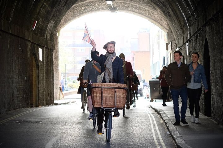 Gin Safari by Bicycle For 2