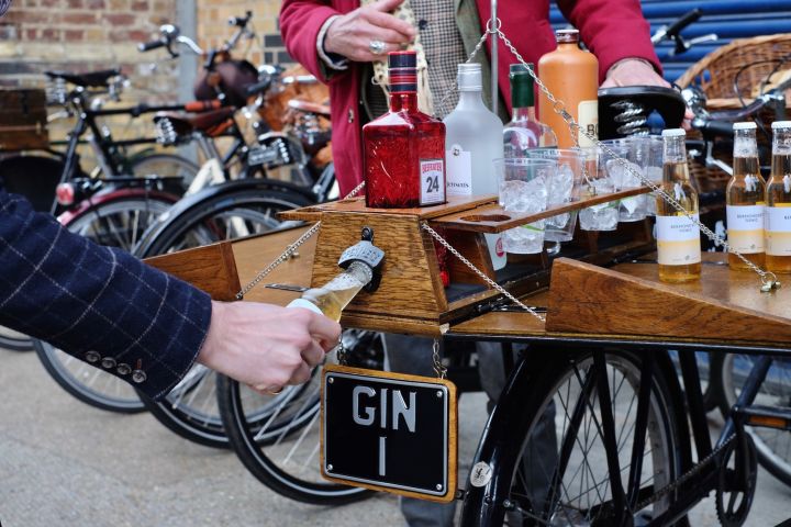 Gin Safari by Bicycle For 2