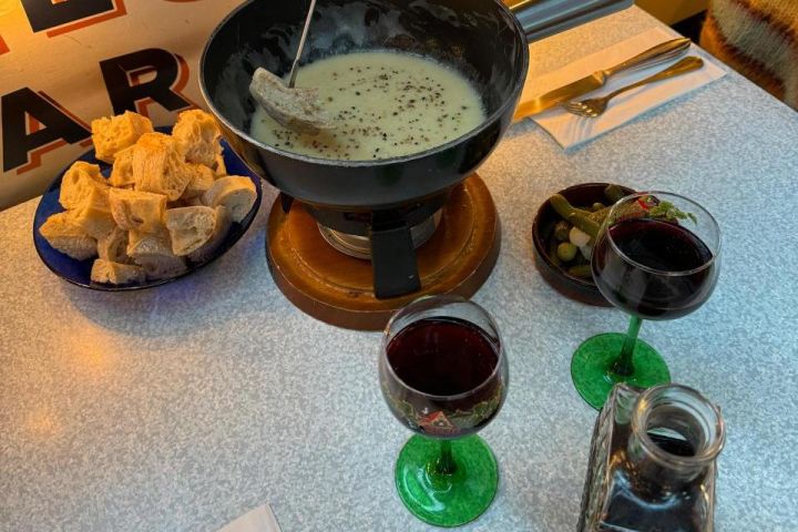 Wine and Fondue For 2
