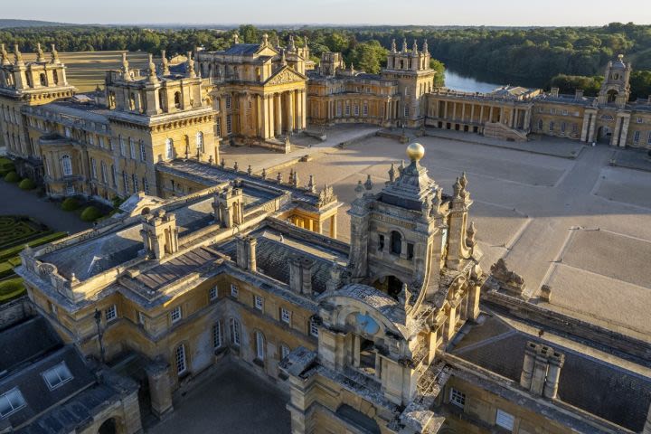 Entrance to Blenheim Palace and Afternoon Tea at Weston Manor for Two