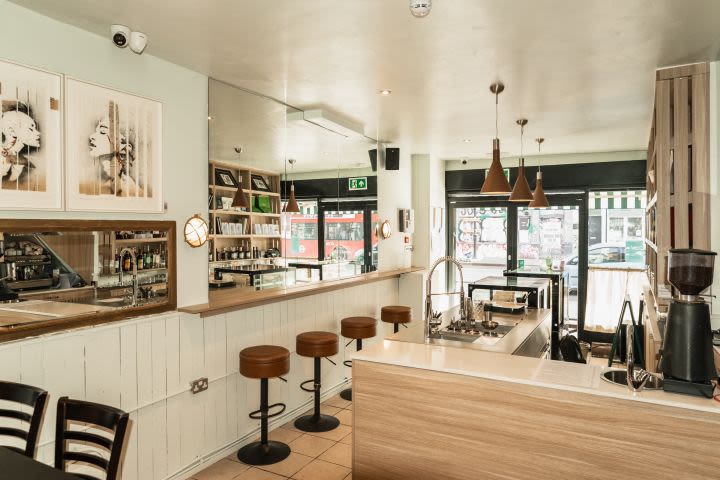 Bottomless Pizza & Cocktail Brunch for Two at Pizza Para