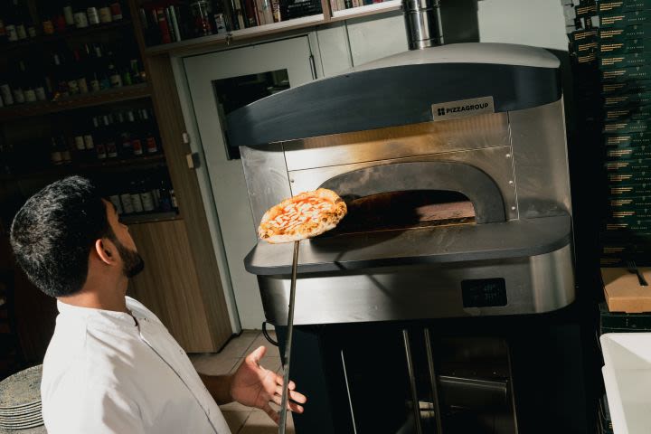 Bottomless Pizza & Cocktail Brunch for Two at Pizza Para