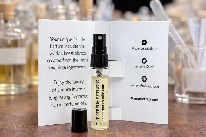 Design Your Own Fragrance Gold Experience