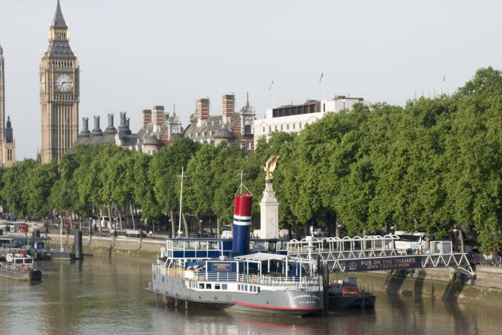 London Afternoon Tea for Two Onboard the Tattershall Castle