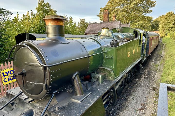 Heritage Steam Train with Sparkling Cream Tea for Two