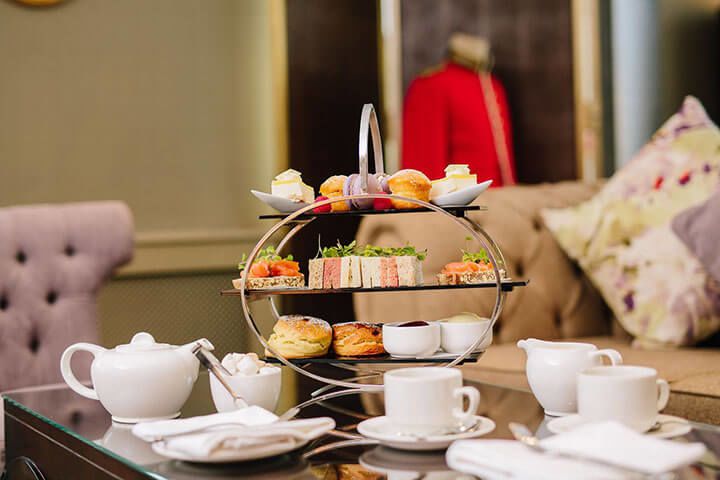 Windsor Castle Entrance & Sparkling Cream Tea at Clarence Brasserie