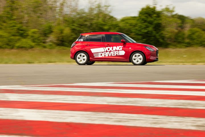 30 Minute Young Drivers Driving Lesson | Activity Superstore