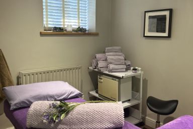 Pilates and Pause at Little Massingham Manor for Two