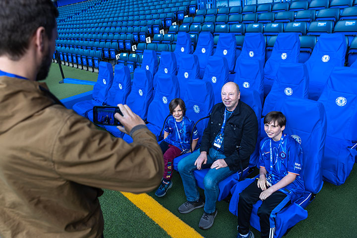 Family Tour of Chelsea Stadium