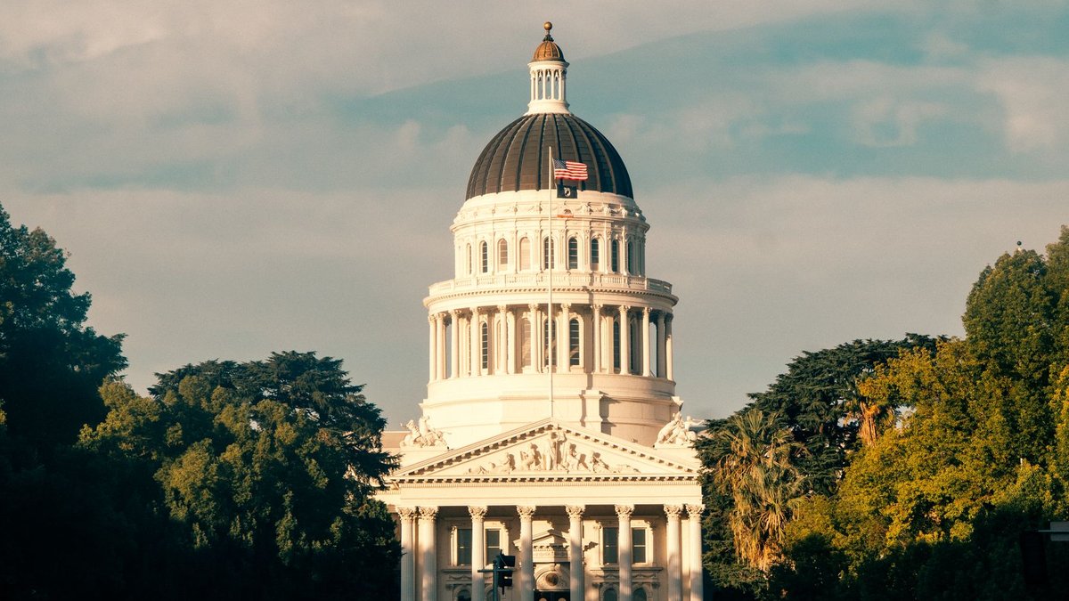California colleges get new assault protections - college assault