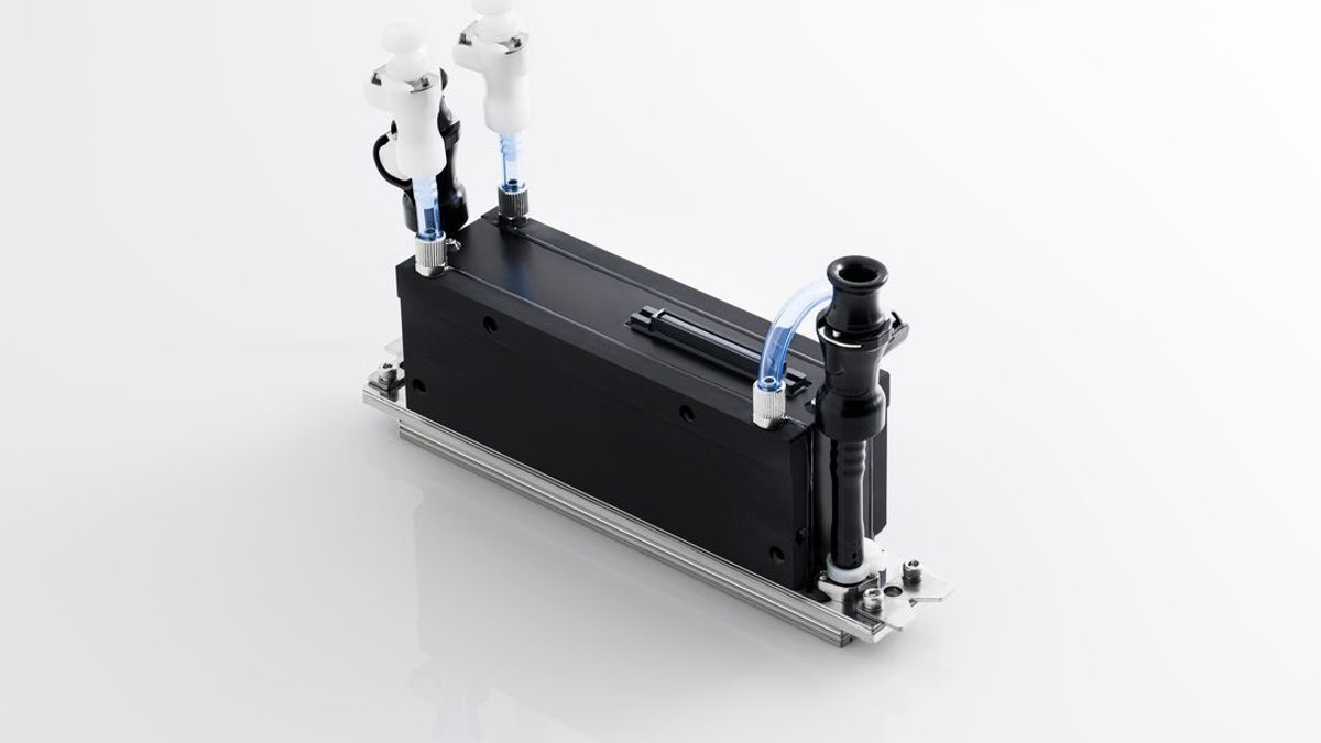 Kyocera introduces advanced inkjet printhead for premium label packaging Kyocera introduces advanced inkjet printhead for premium label packaging - inkjet printhead packaging