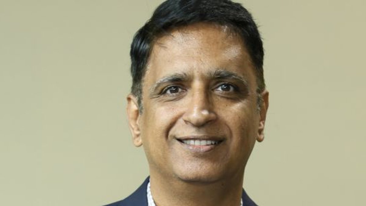 AI adoption outpaces data infrastructure development AI adoption outpaces data infrastructure development - ai adoption