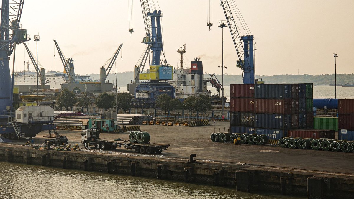 DP World takes over Chittagong’s main container terminal DP World takes over Chittagong’s main container terminal - chittagong container terminal