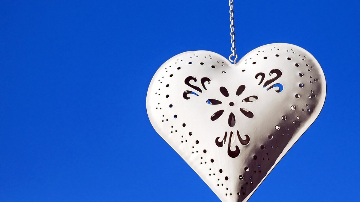 Heart, heaven, romance, love, in seventh heaven, loyalty, heart, heart, heart, heart, heart, love, love, loyalty, loyalty.